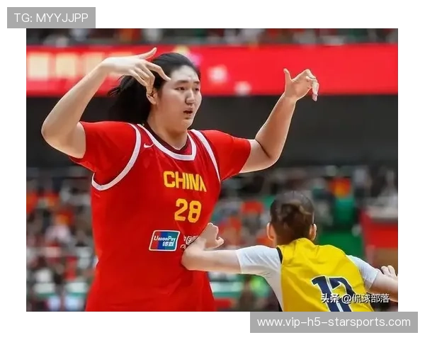 女篮姑娘用行动诠释坚强，女篮女生